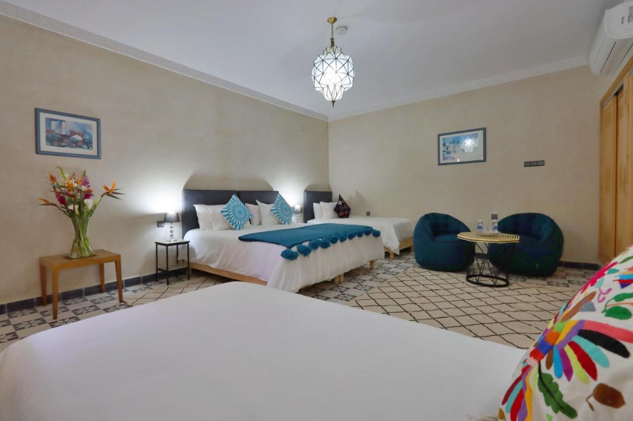 Family Room,1207205899:JPEG