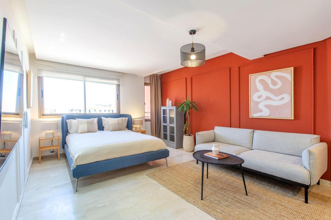 Deluxe King Suite