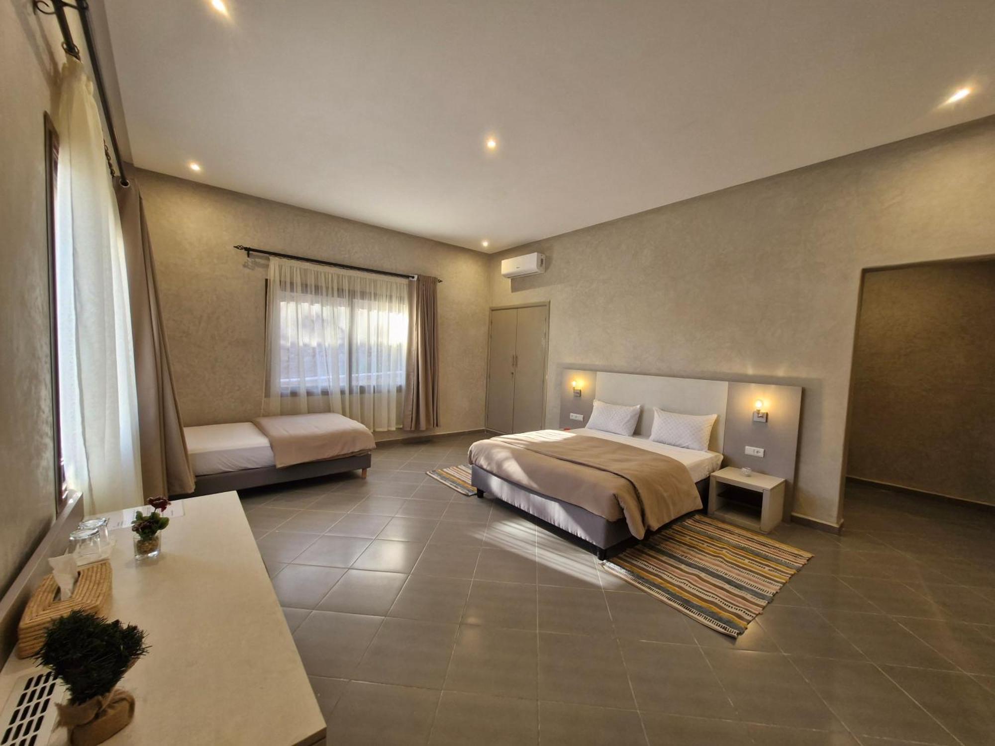 Family Suite,1510412107:JPEG