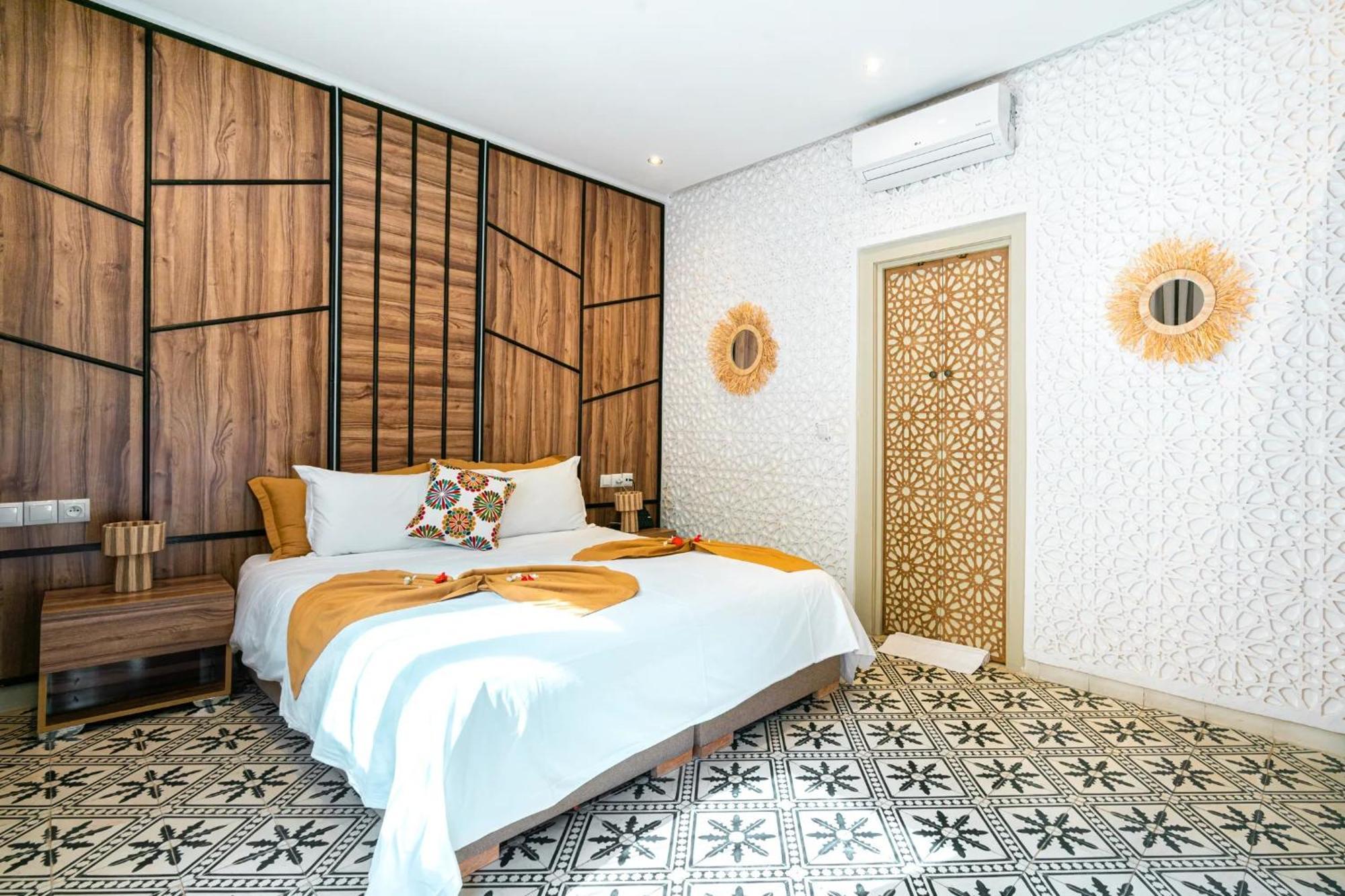 Deluxe Double or Twin Room
