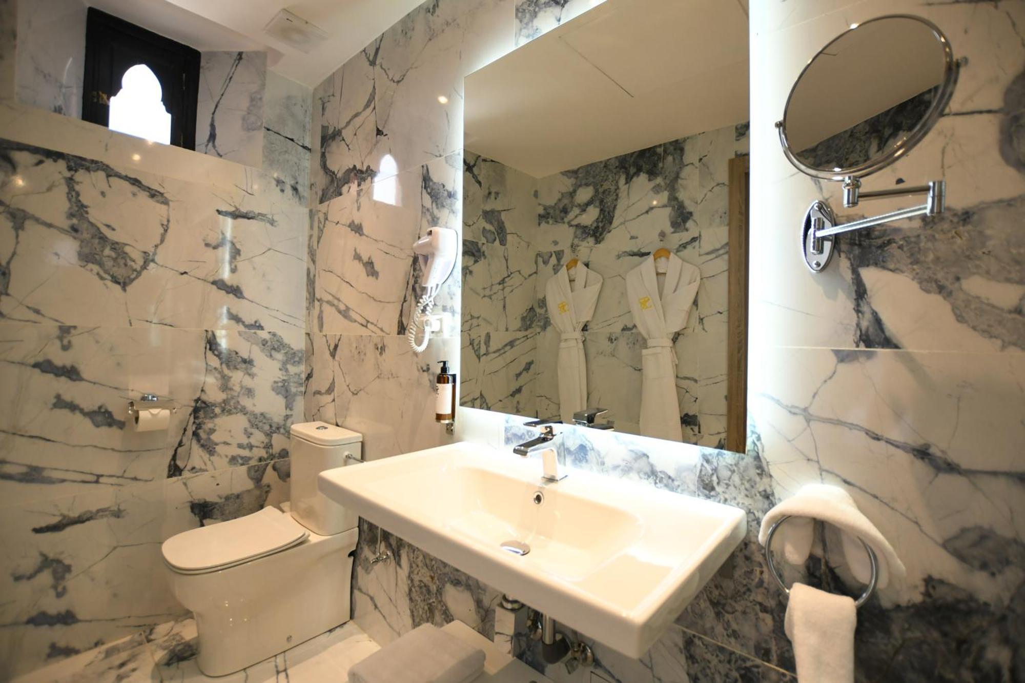 Superior Queen Room