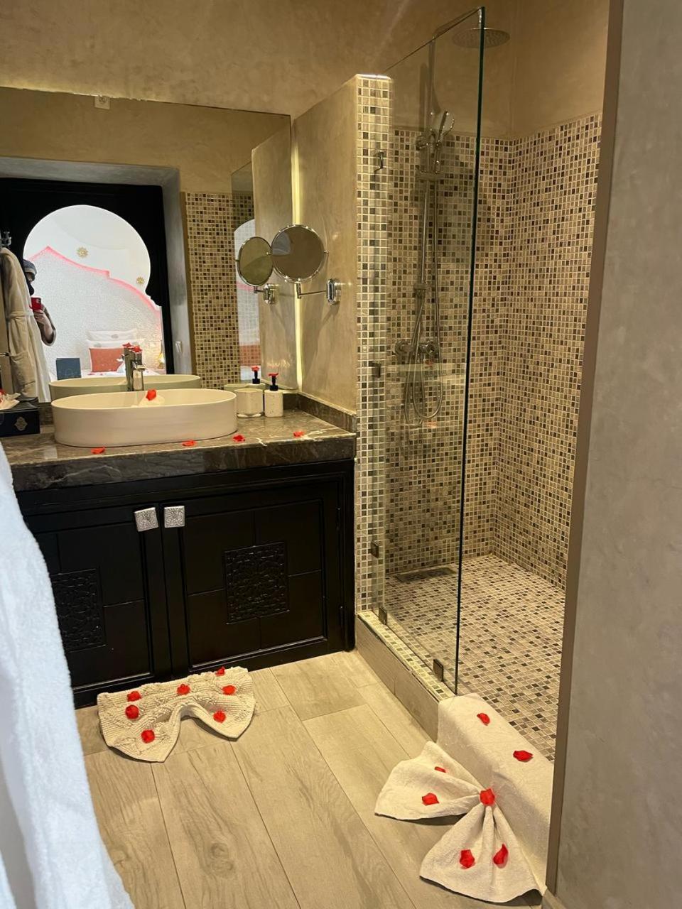 Deluxe Double Room,1651804727:JPEG