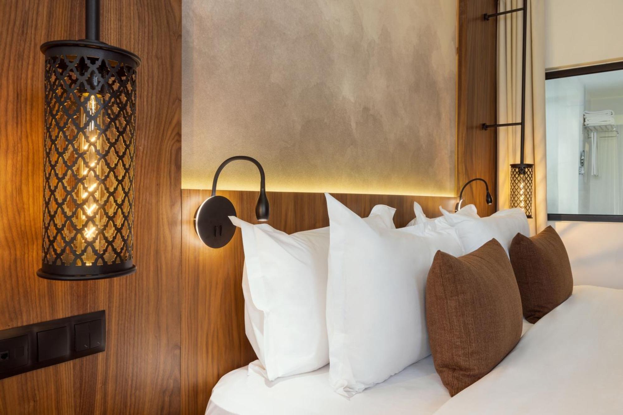 Premium King Room