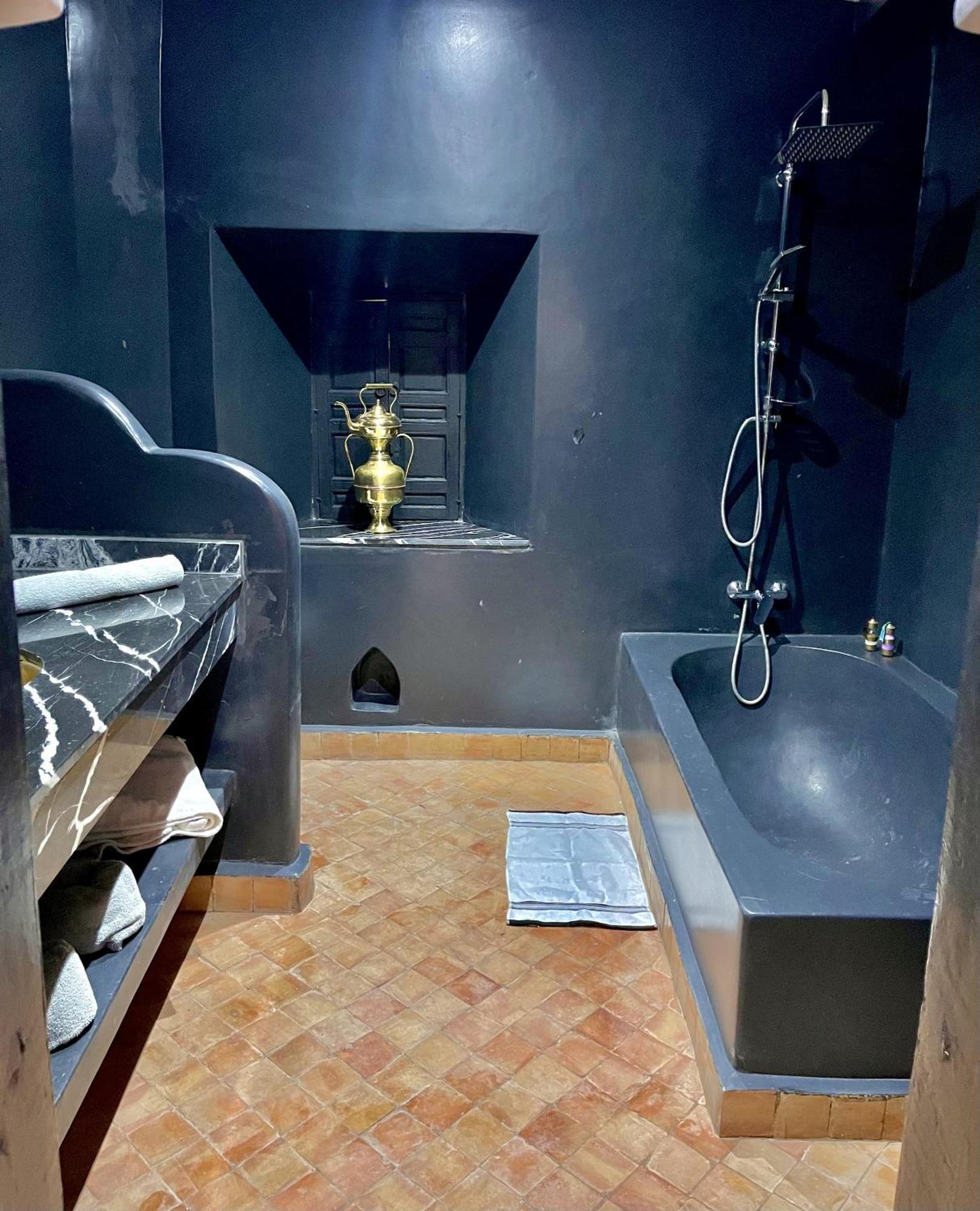 Junior Suite,1742745945:JPEG