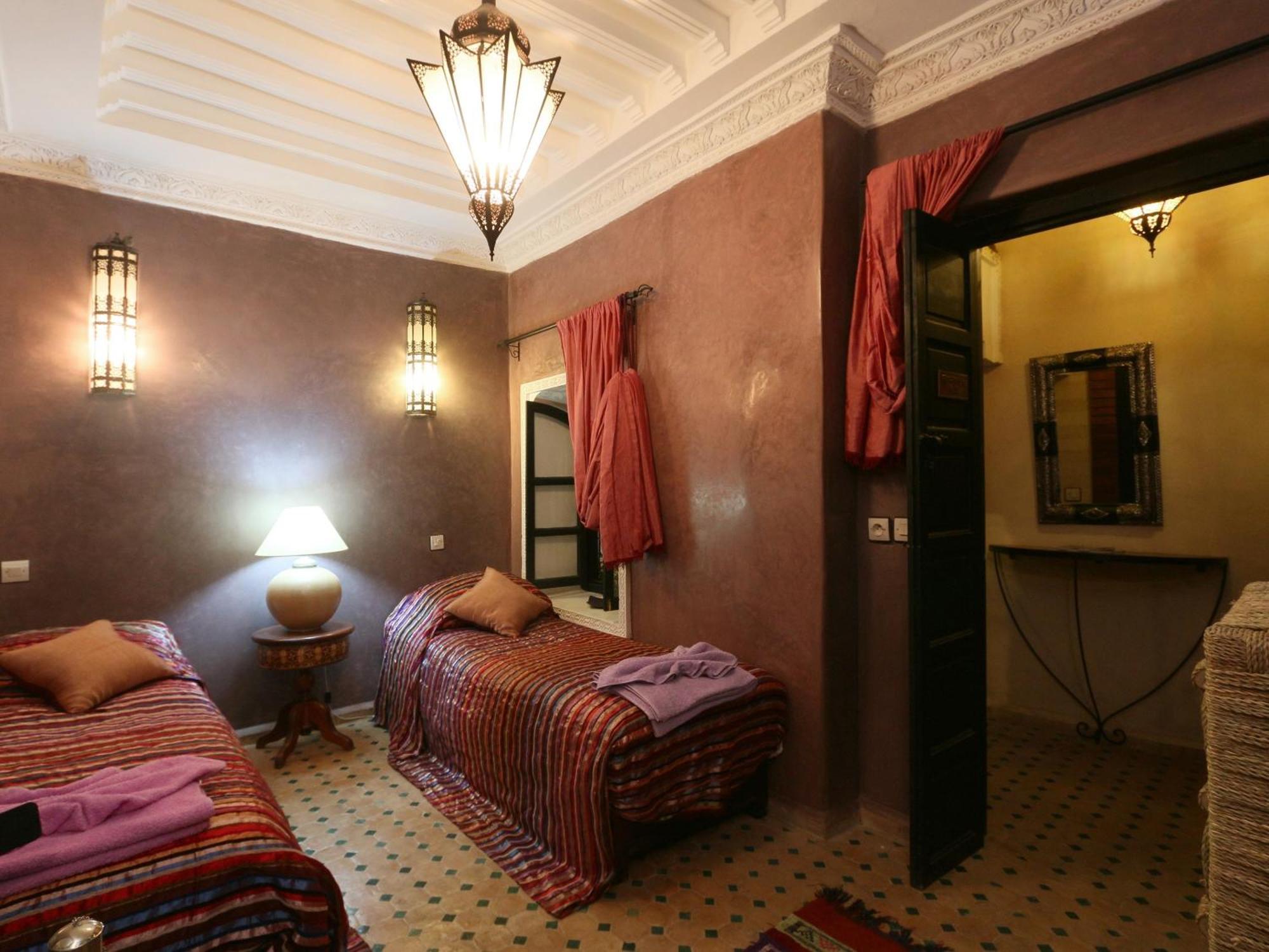 Twin Room with Private Bathroom