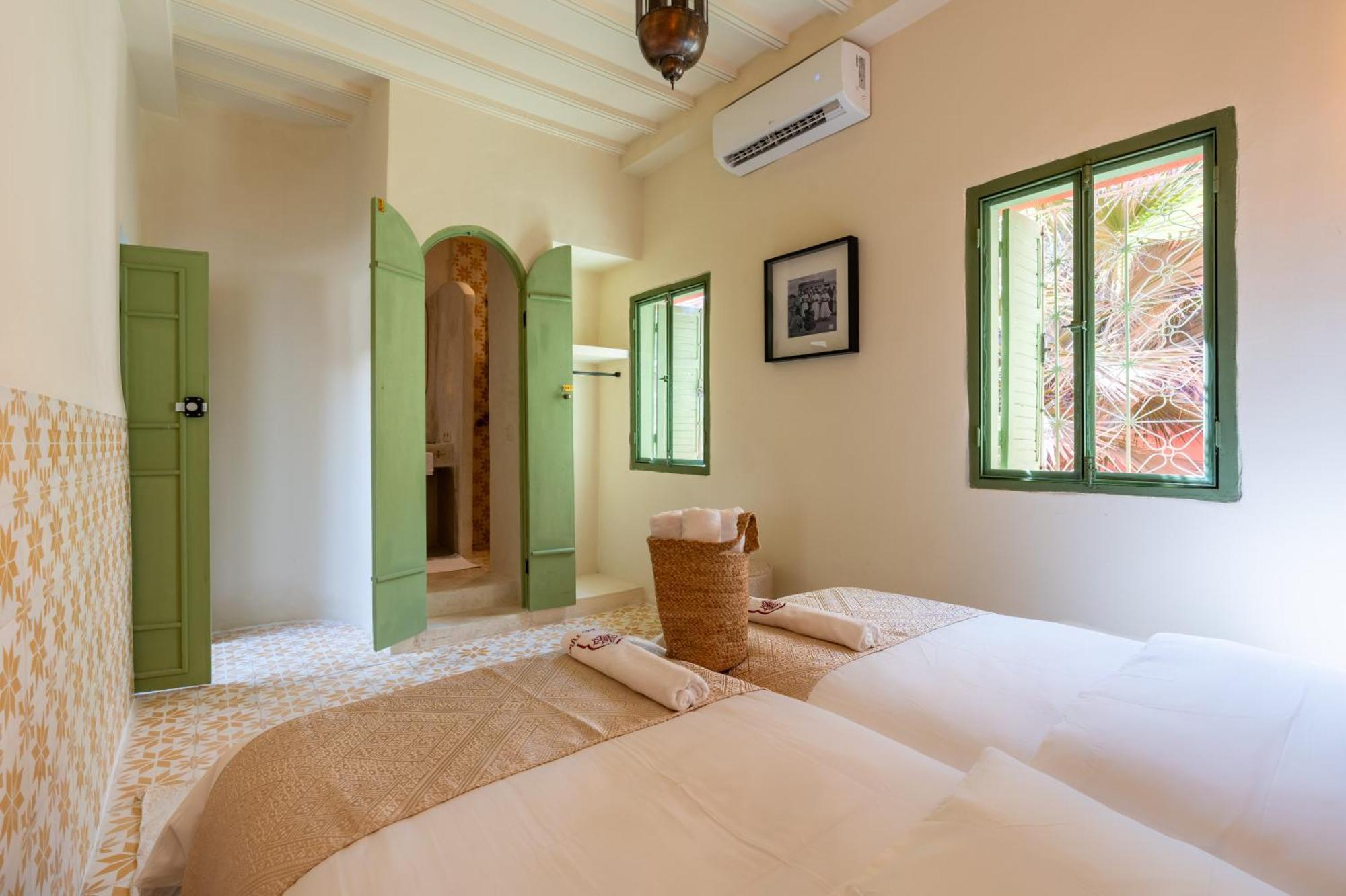 Twin Room with View,1731712430:JPEG