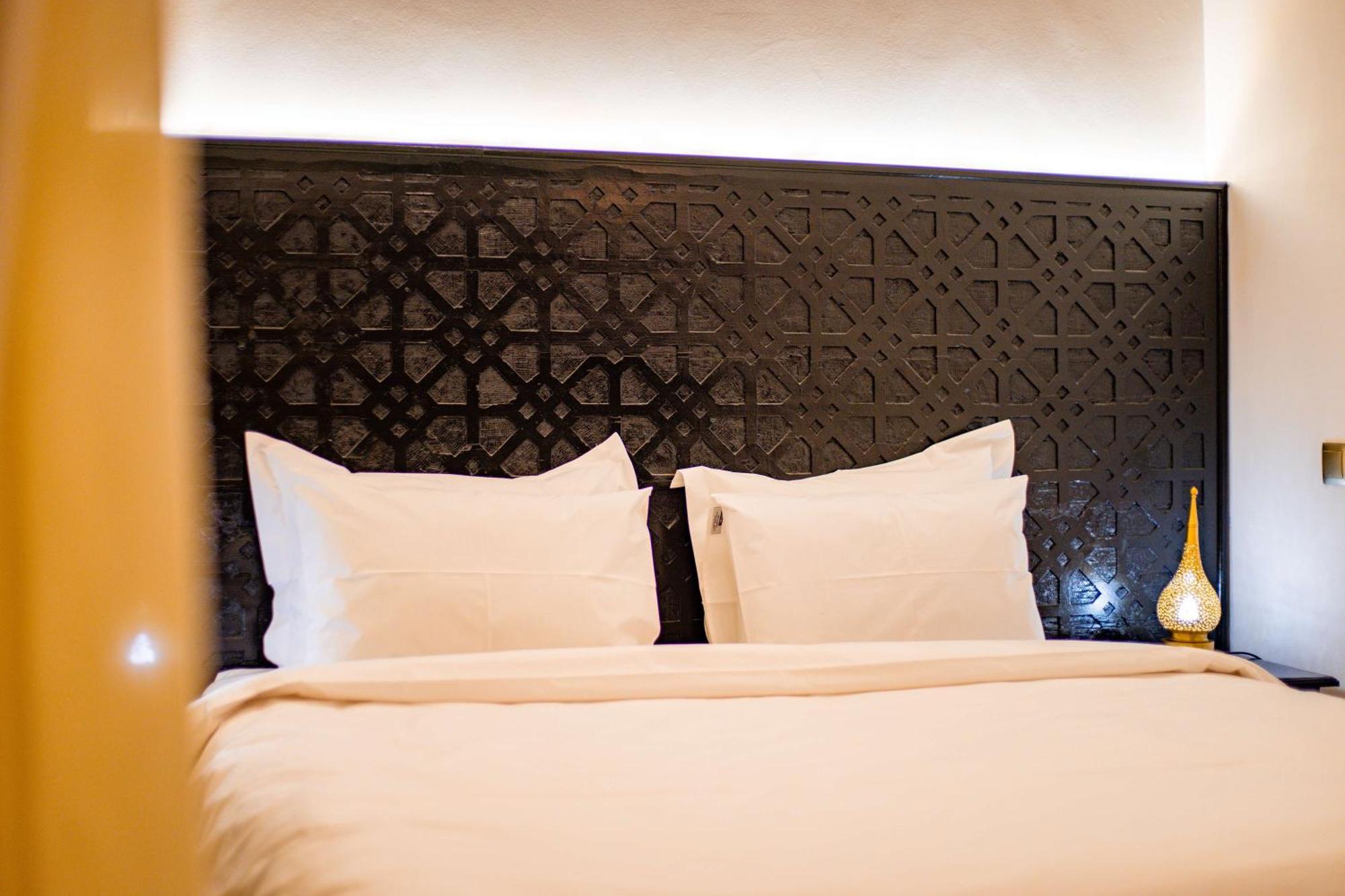 Superior King Room,1730065469:JPEG