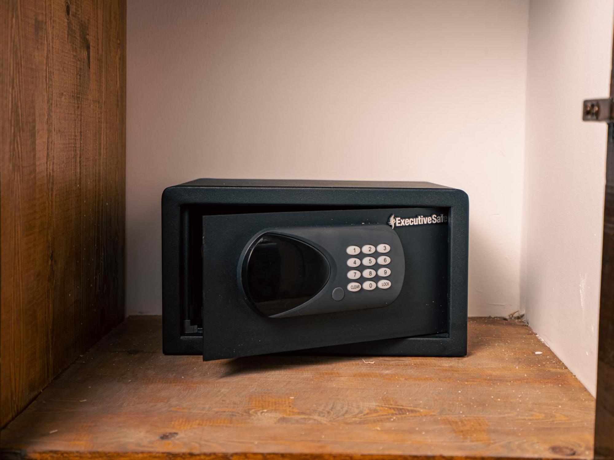 Quadruple Room with Private Bathroom,1743331458:JPEG