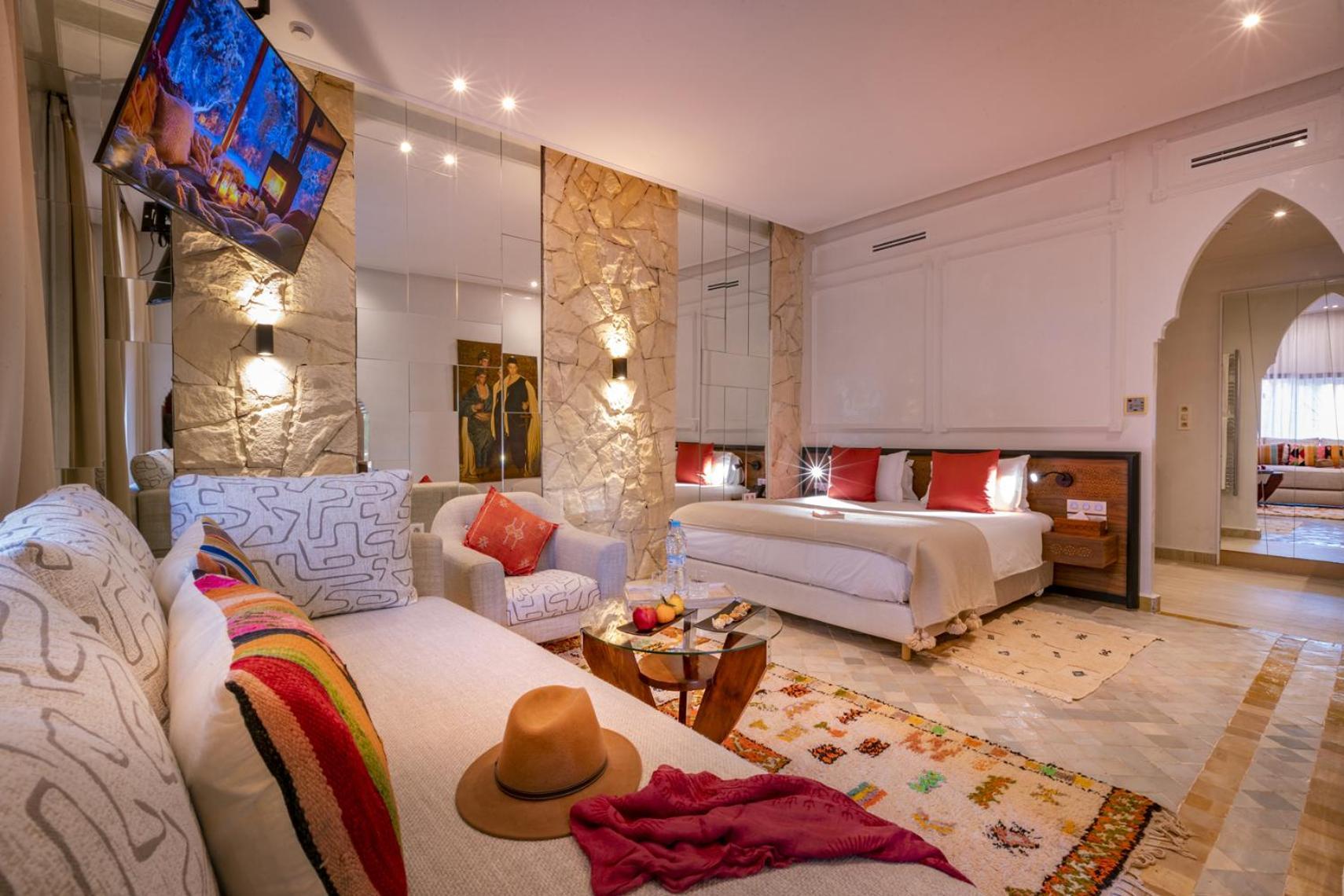 Junior Suite with Pool View