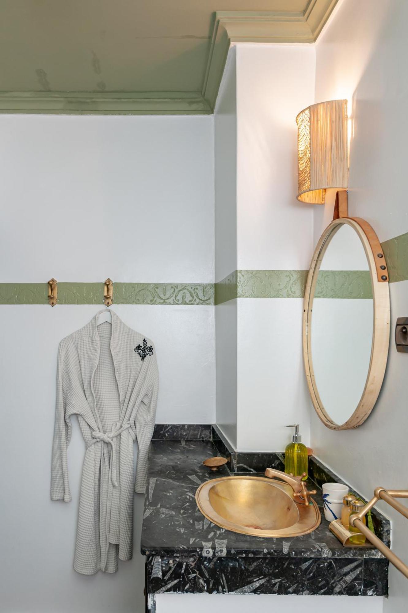 Superior Twin Room,1758354842:JPEG