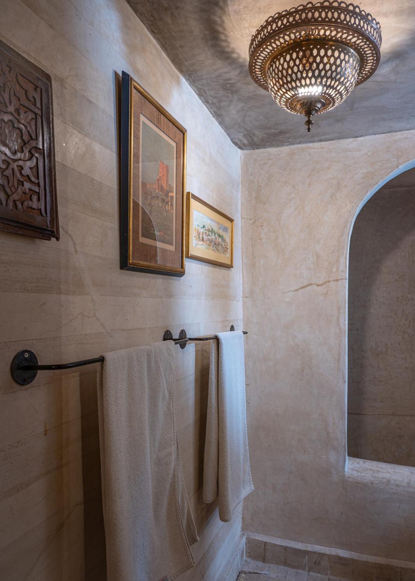 Raha Double Room