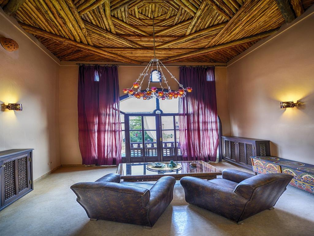 Triple Suite,195837331:JPEG