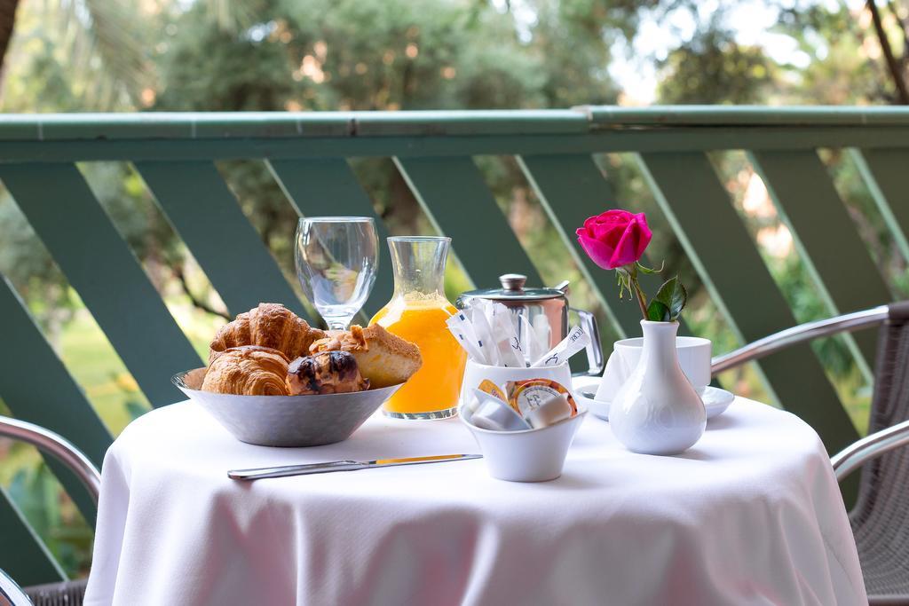 Standard Single Room,703452997:JPEG