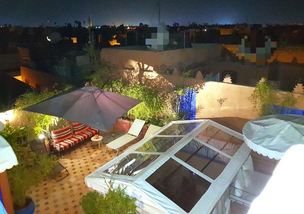 Standard Twin Room with Sofa,449539794:JPEG