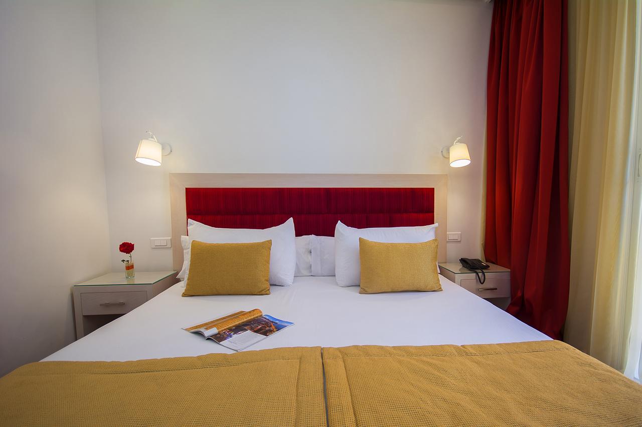 Standard Double or Twin Room,517615740:JPEG