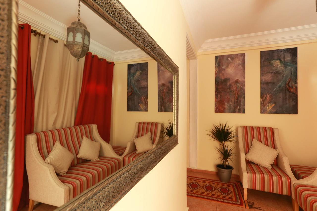 Patchouli Studio (2 Adults)