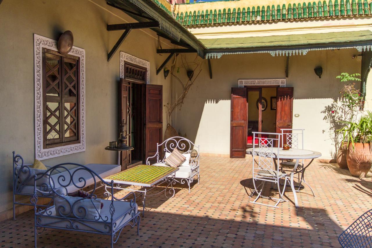 Suite,737925259:JPEG