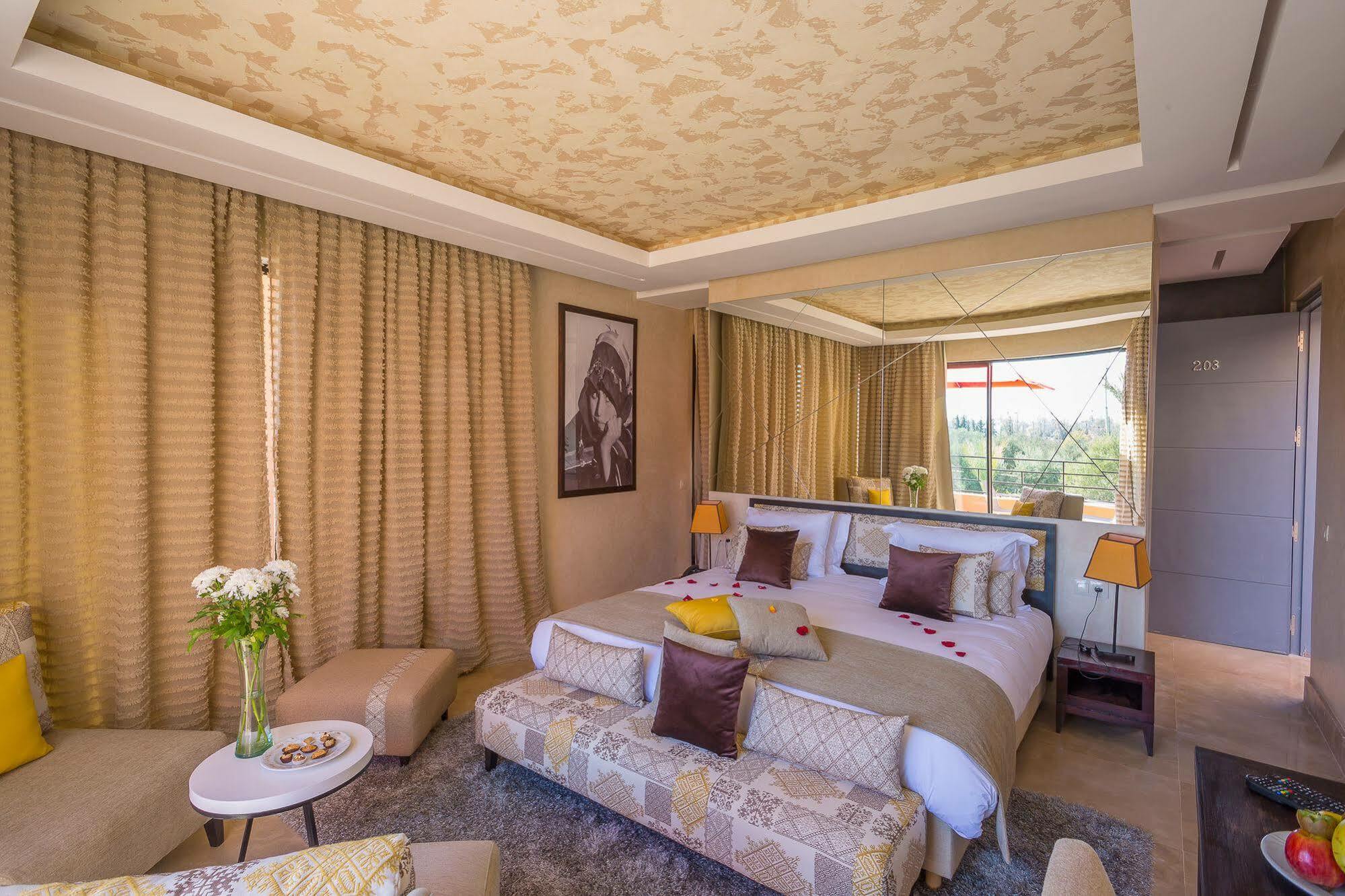 Suite Júnior com Vista Piscina