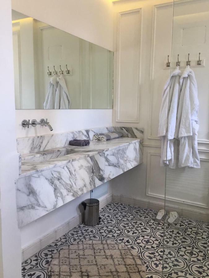 Deluxe Junior Suite,813835433:JPEG