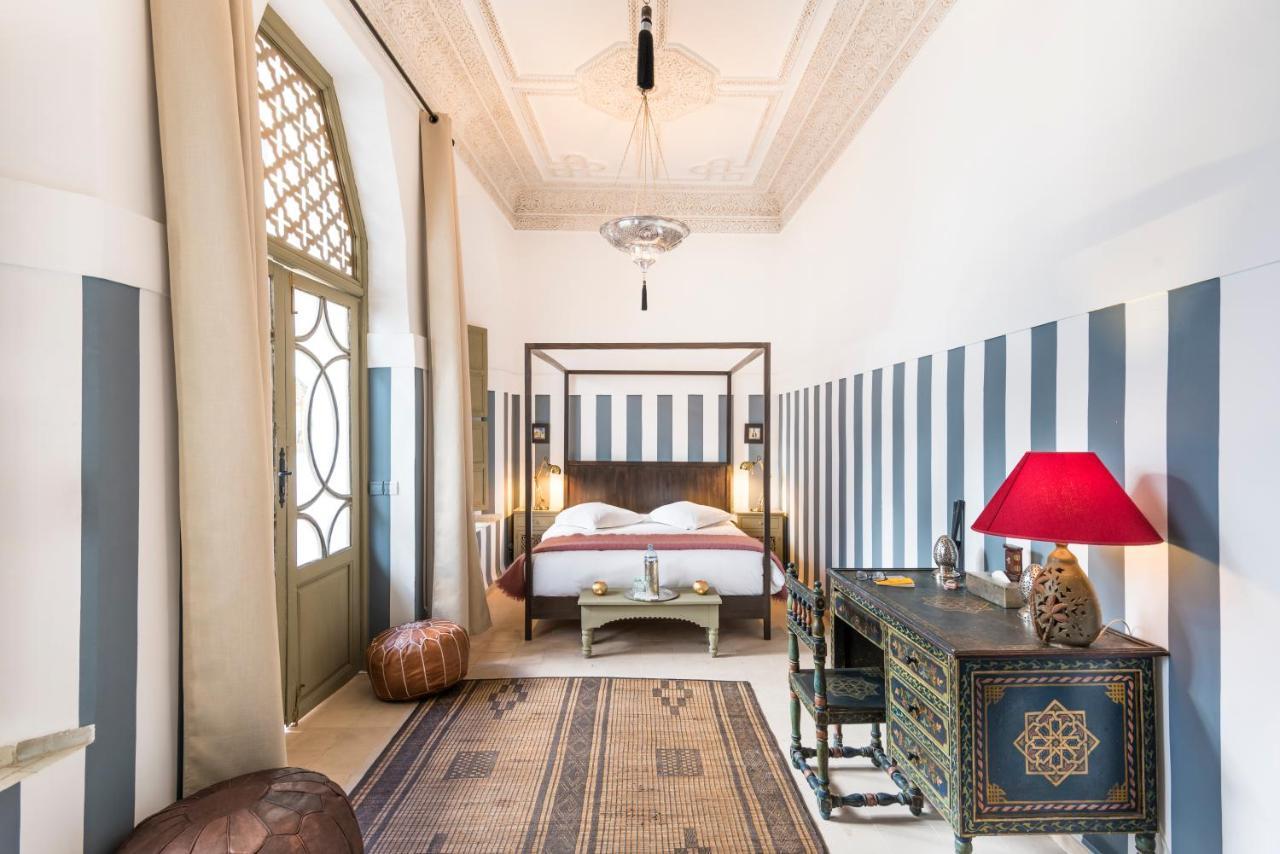 Deluxe Zimmer mit Kingsize-Bett