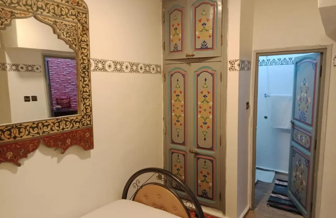 Riad Wink-1
