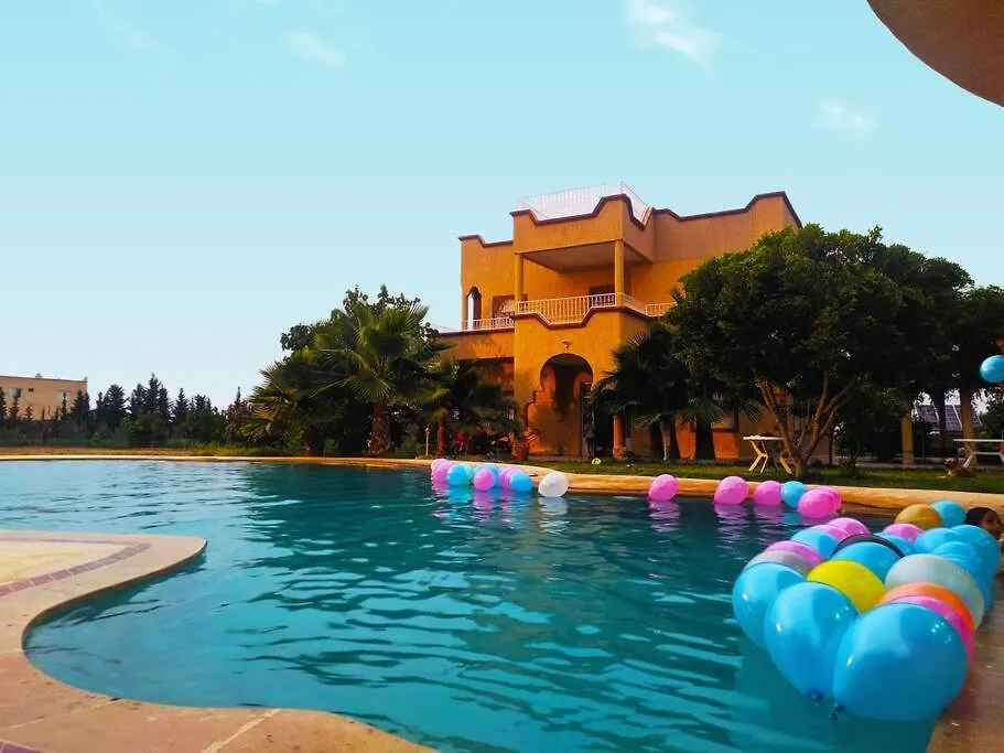 Villa Avec Piscine-1