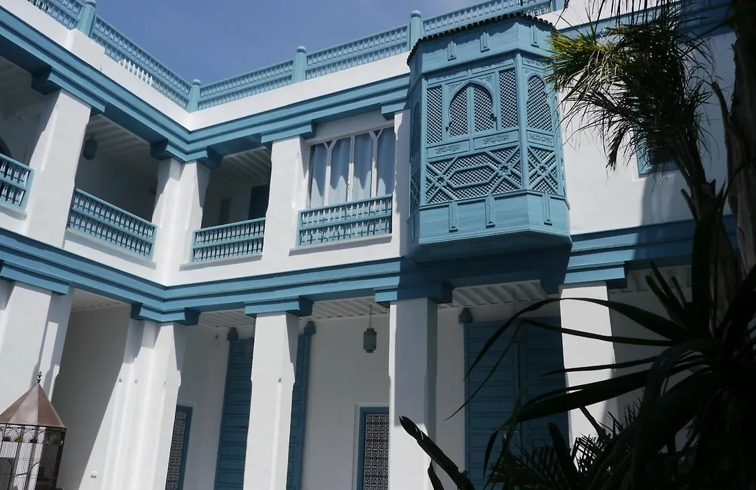 Riad Le Perroquet Bleu Suites & Spa-1