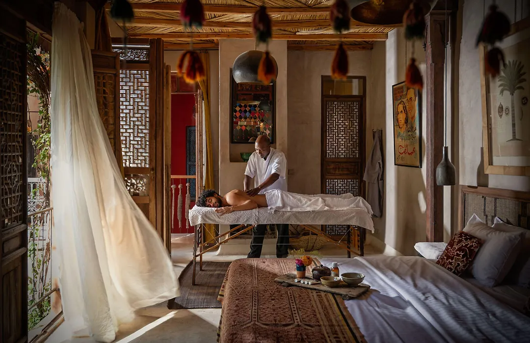 Riad Kbour & Chou-1