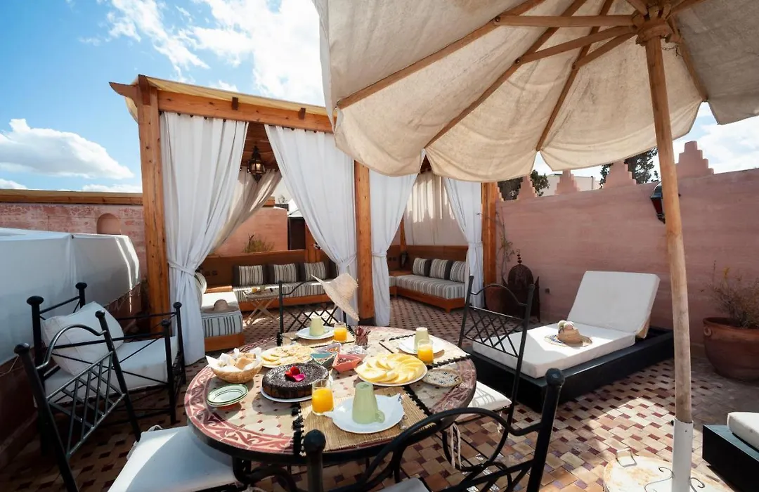 Riad Des Trois Palais-1