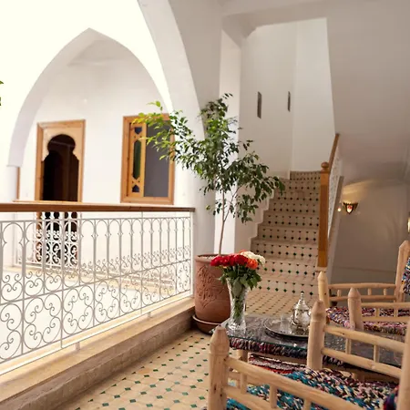 Riad Petite Rose Avec Piscine-3