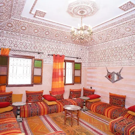 Hostel Essassi 23-3