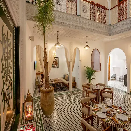 Riad Dar Al-Famila & Spa-3