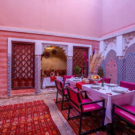 Riad Le Graff Pink-3