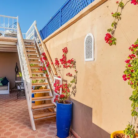 RIAD AWINATI Location Privatisée , Piscine a jets, Petit déjeuner et magnifique Rooftop avec vue a 360-2