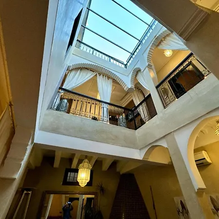 Riad Art De Vivre Avec Jacuzzi-2