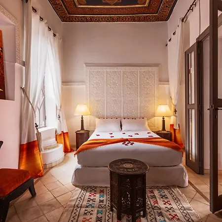 Riad Les Jardins D'Henia-2