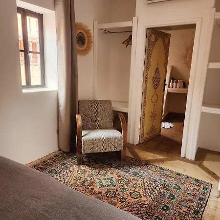 Riad Amira-2