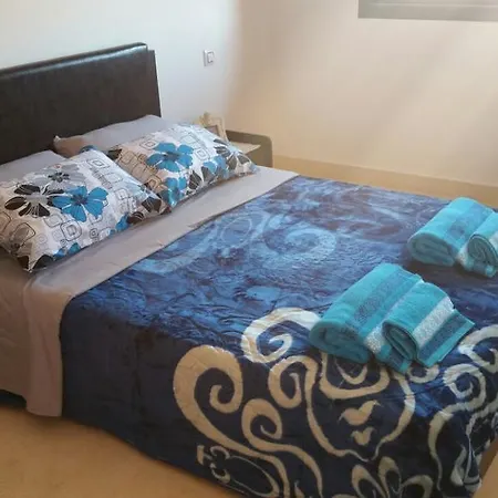 Mouzdalifa Apartment In City Center-3